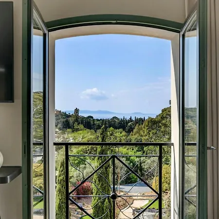 Holiday home Luxury With Sea View In Le Lavandou